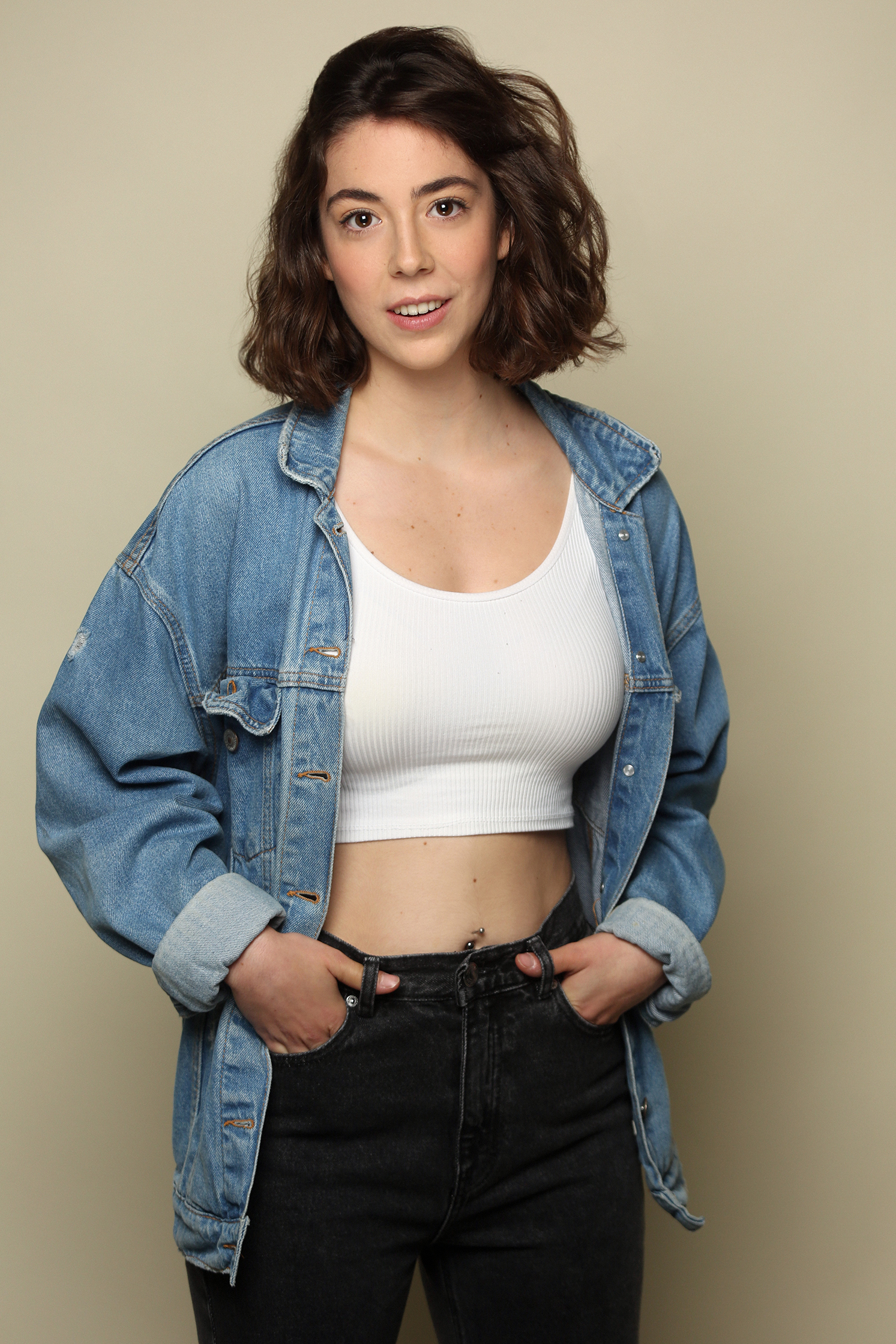 ZOE MUNERA ZOE MUNERA